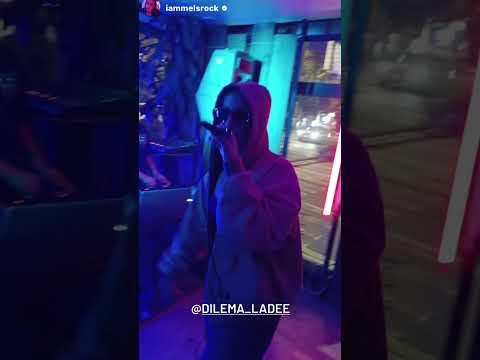 fragmento de cráneos y flores 👌 en Xolo foro bar CDMX ¿te lo perdiste o ahí estuviste?